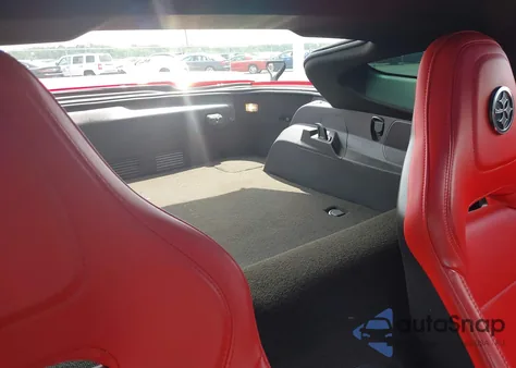 2014 Chevrolet Corvette Stingray из США, поврежденный, VIN 1G1YA2D70E5122685